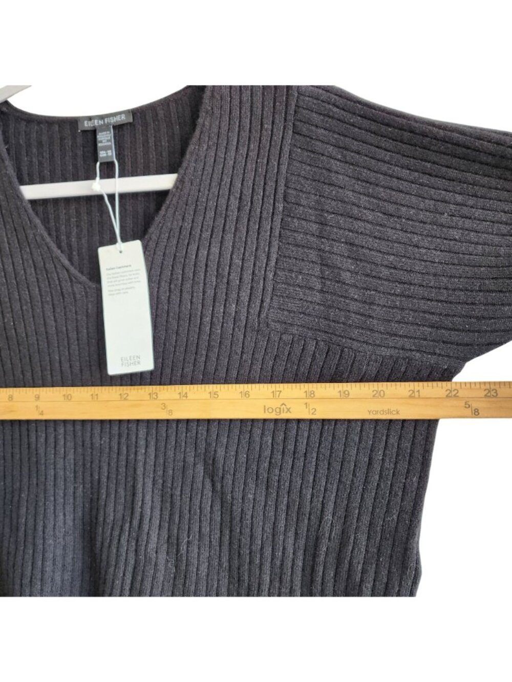 Eileen Fisher Italian Cashmere Ribbed V-Neck Sweater Black Size XS Romania New - Picture 5 of 6